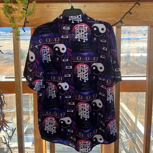 GRiZ Wobble Factory button up - Picture 2 of 2